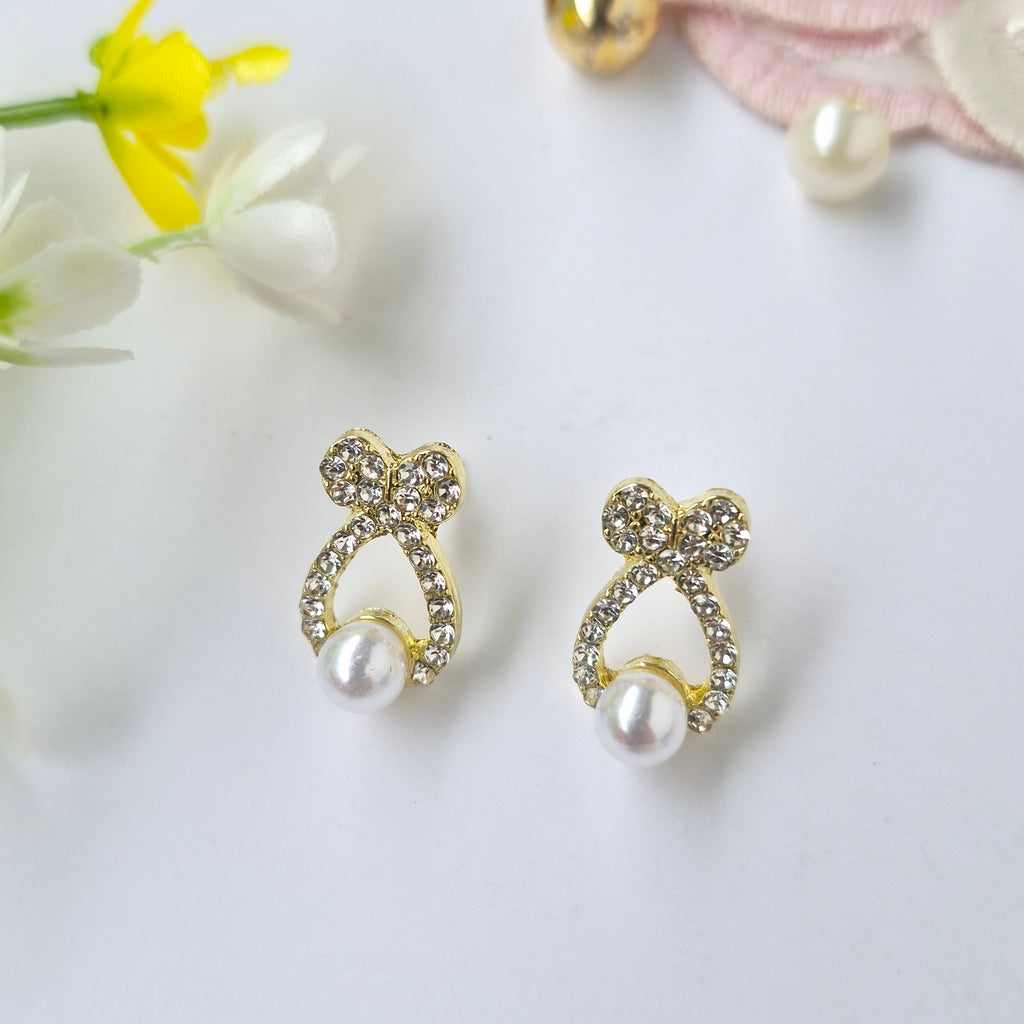 Bow Pearl Studs