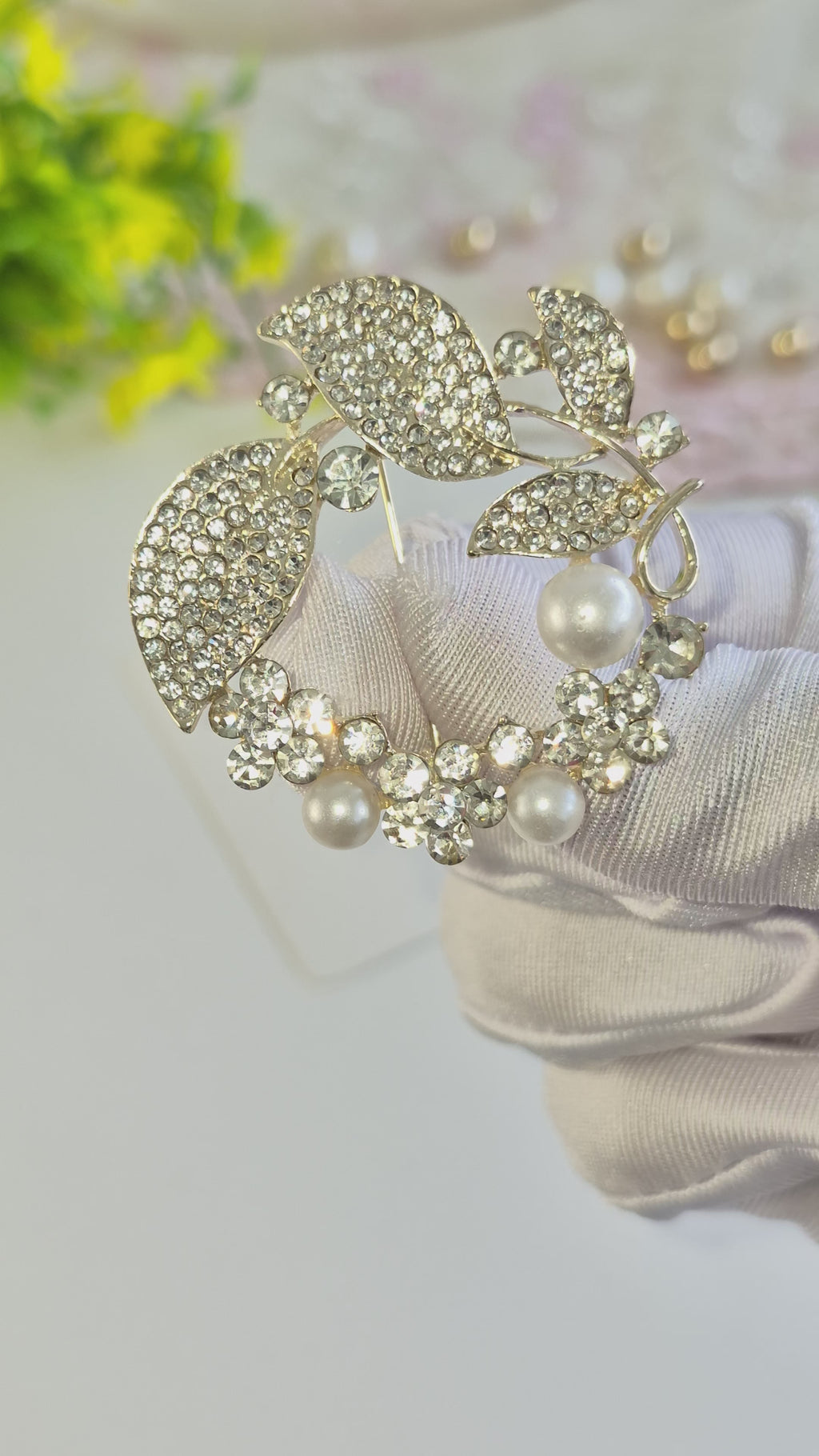 Crystal Pearl Floral Wreath Brooch/hijab pin