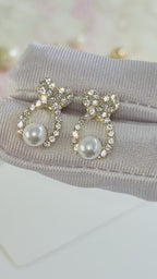 Bow Pearl Studs