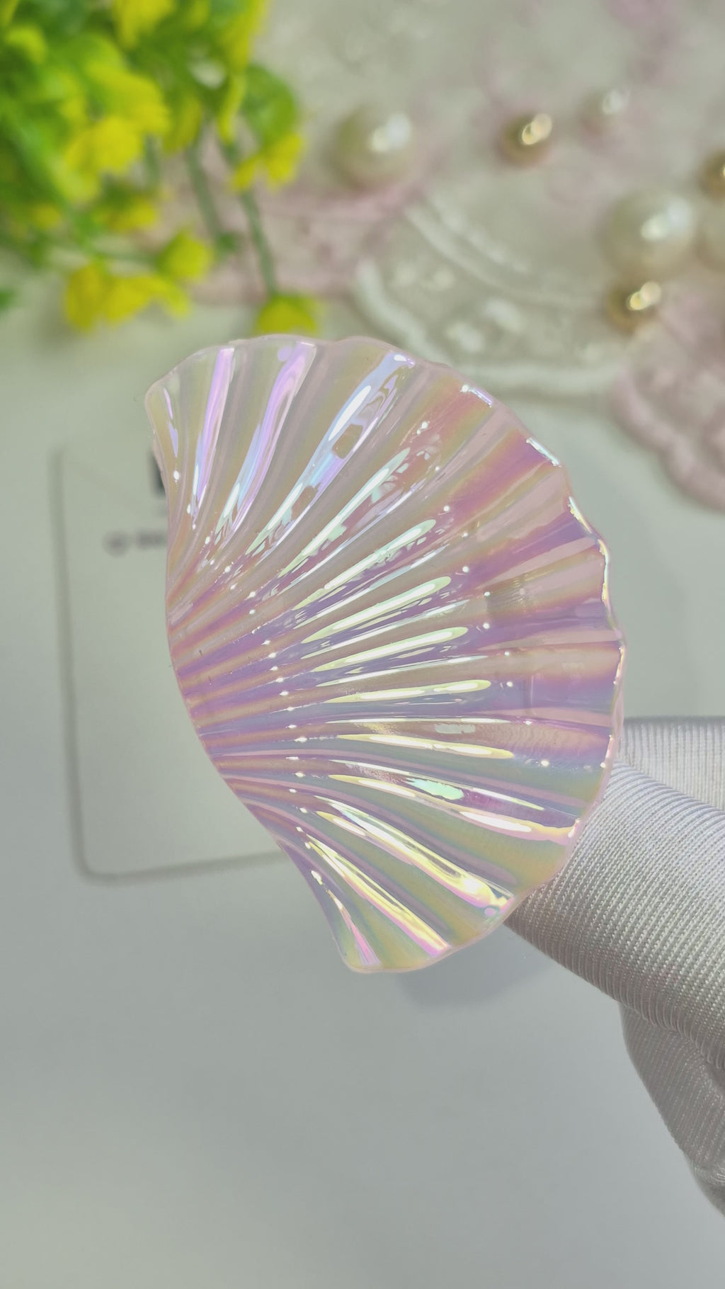 Iris Pink Mermaid shell claw clips