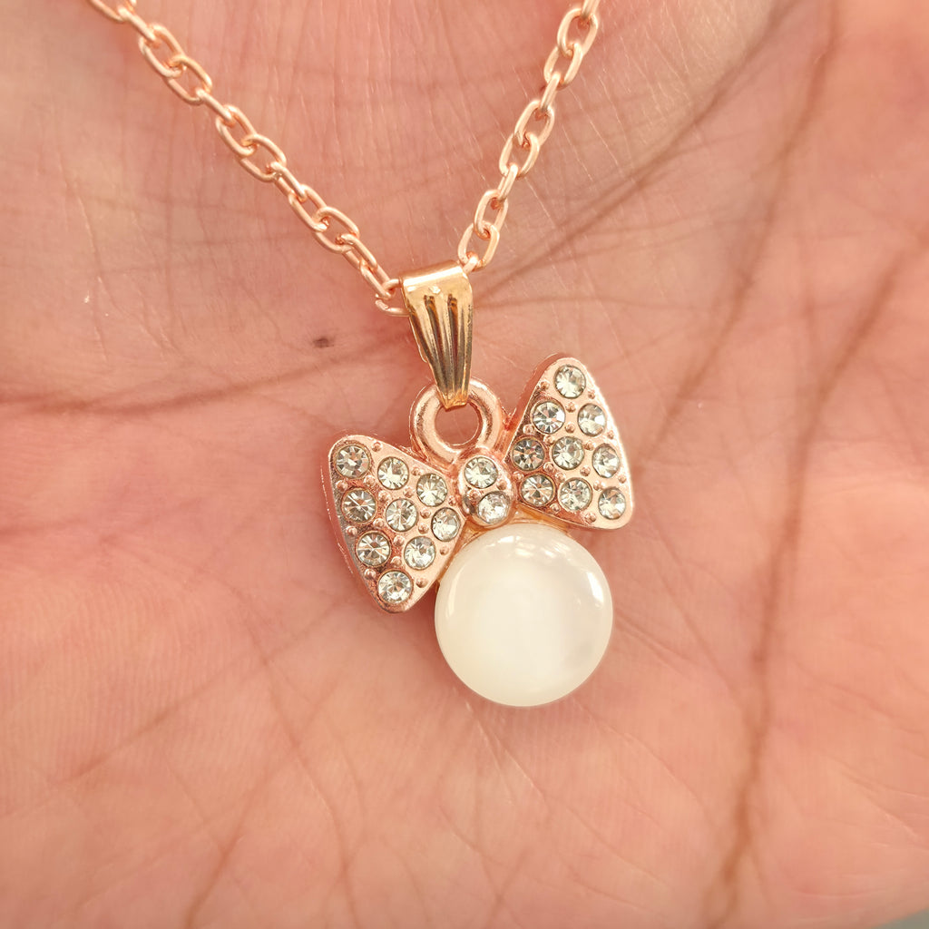 Sweet Affection Bow necklace
