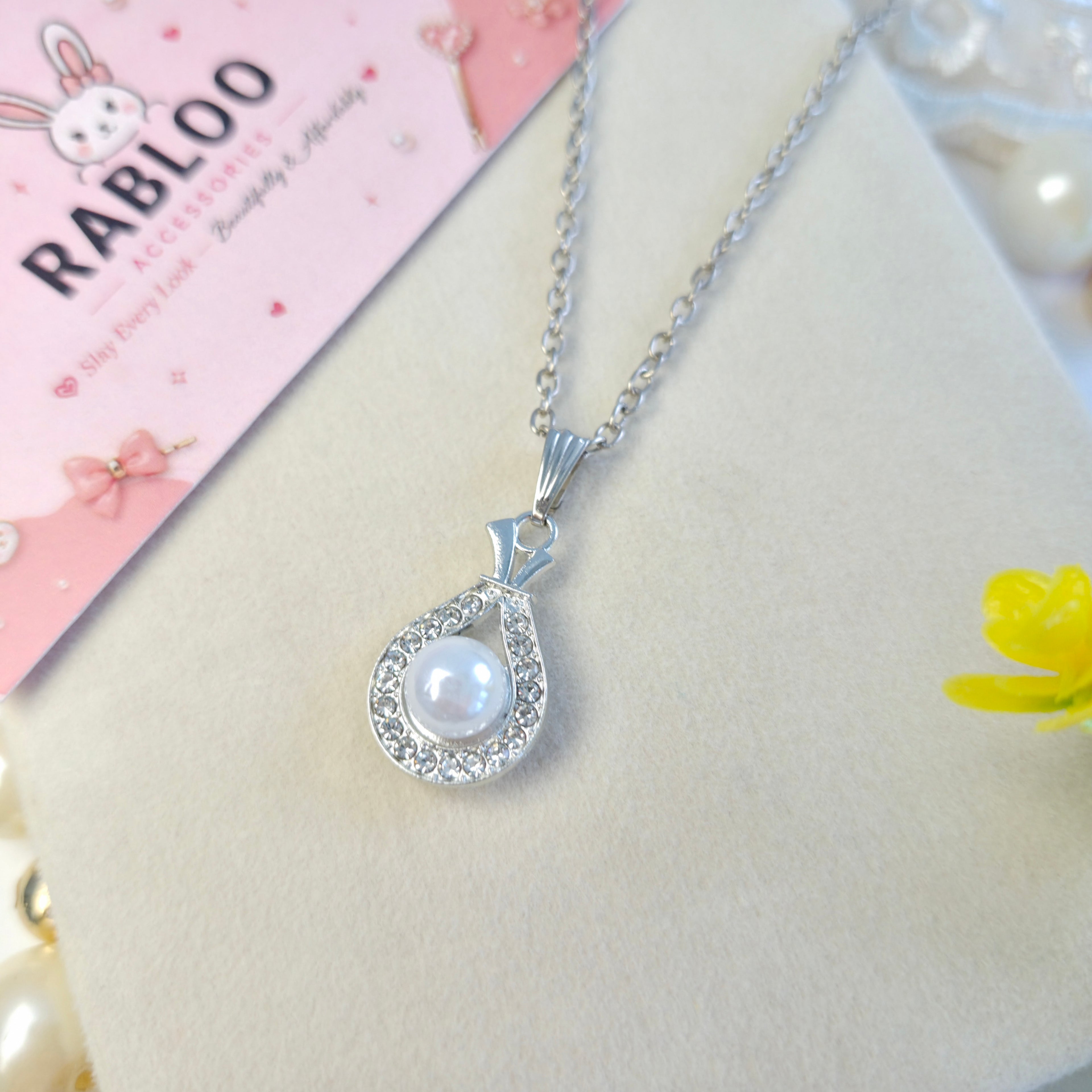 Warm Haven Pearl necklace