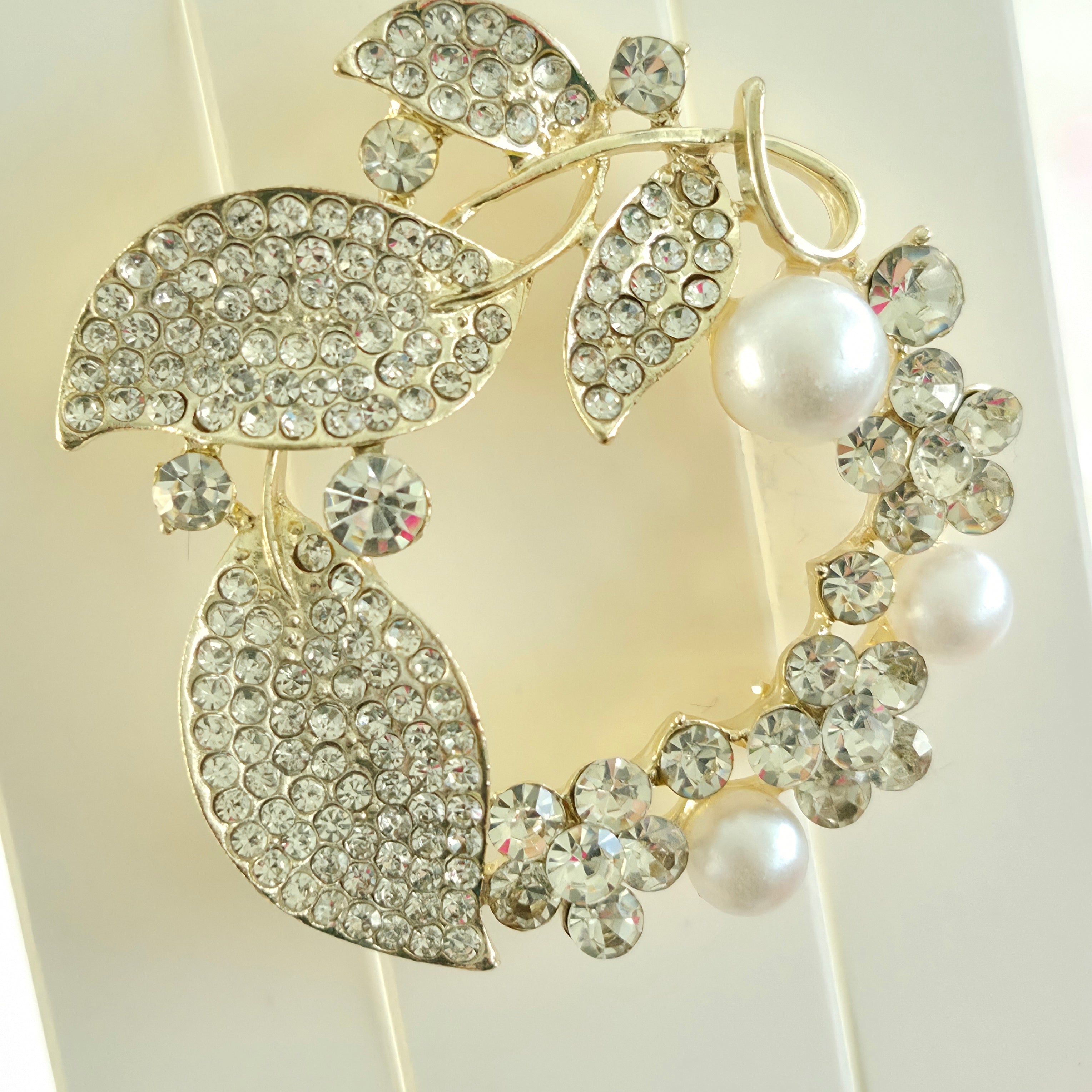 Crystal Pearl Floral Wreath Brooch/hijab pin