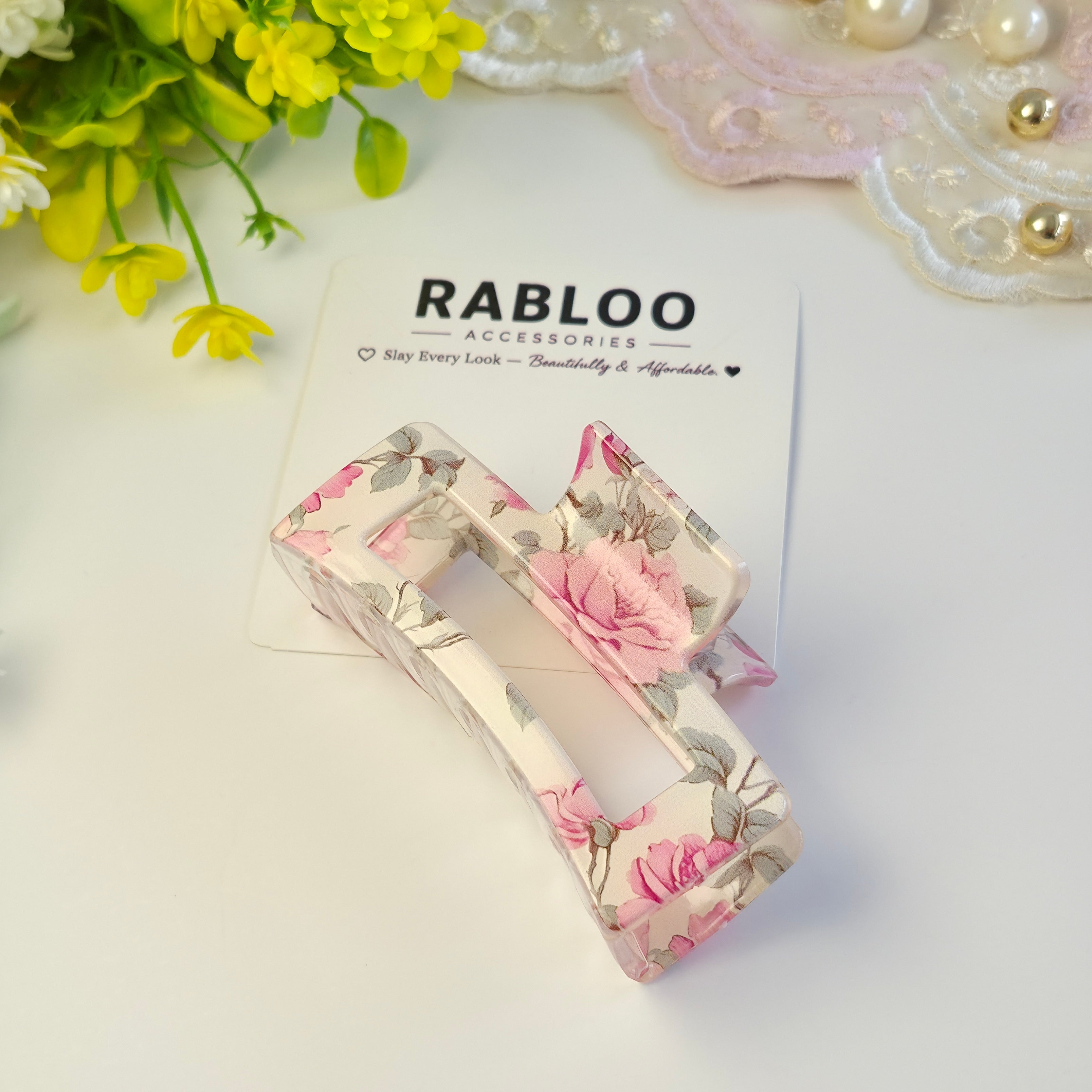 Aurora’s Rose Sweet Charm Claw Clip