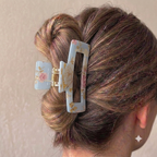 Jasmine’s Oasis Sweet Charm Claw Clip