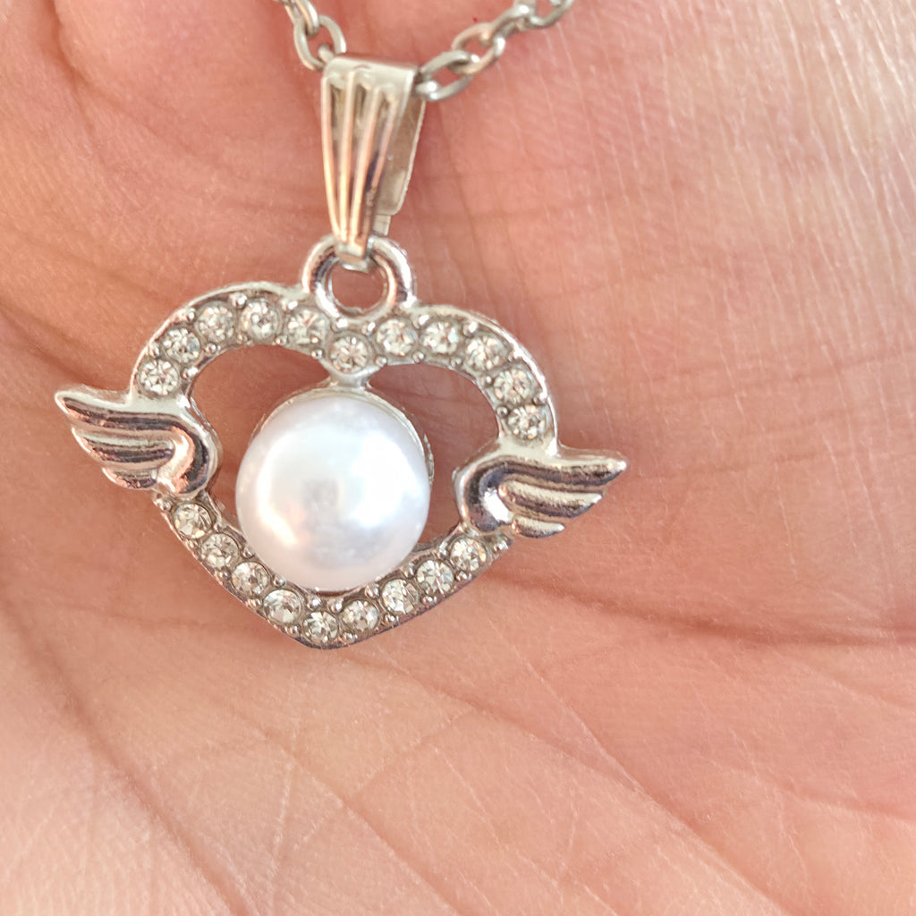 Angel Heart Pearl Necklace