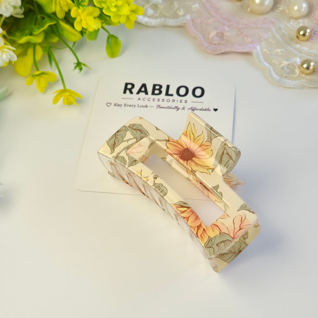 Belle’s Meadow Sweet Charm Claw Clip