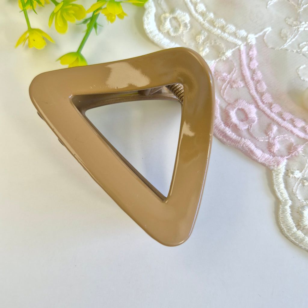 Warm Camel Triangle Claw Clip