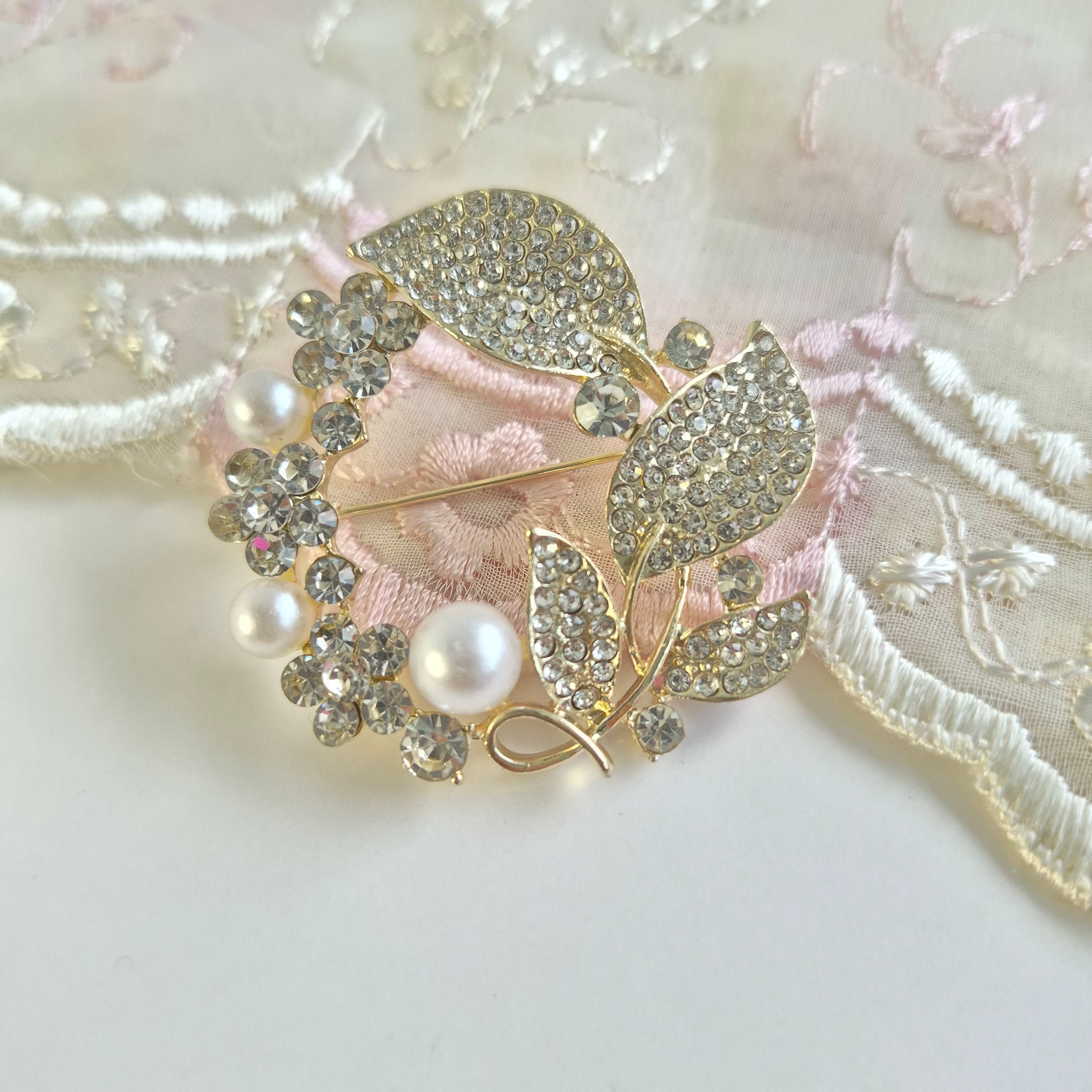 Crystal Pearl Floral Wreath Brooch/hijab pin