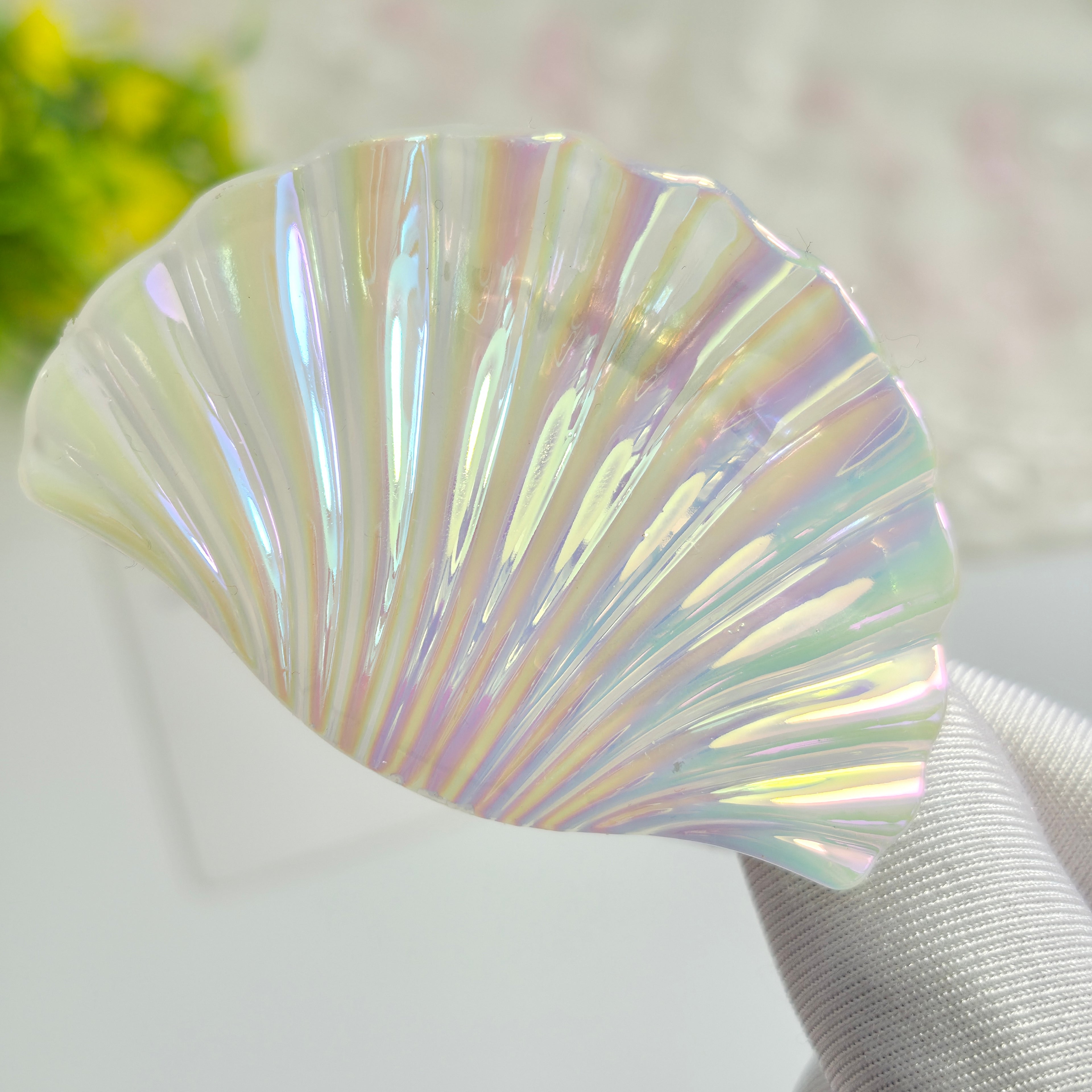 Mother-of-Pearl silver Mermaid shell claw clips