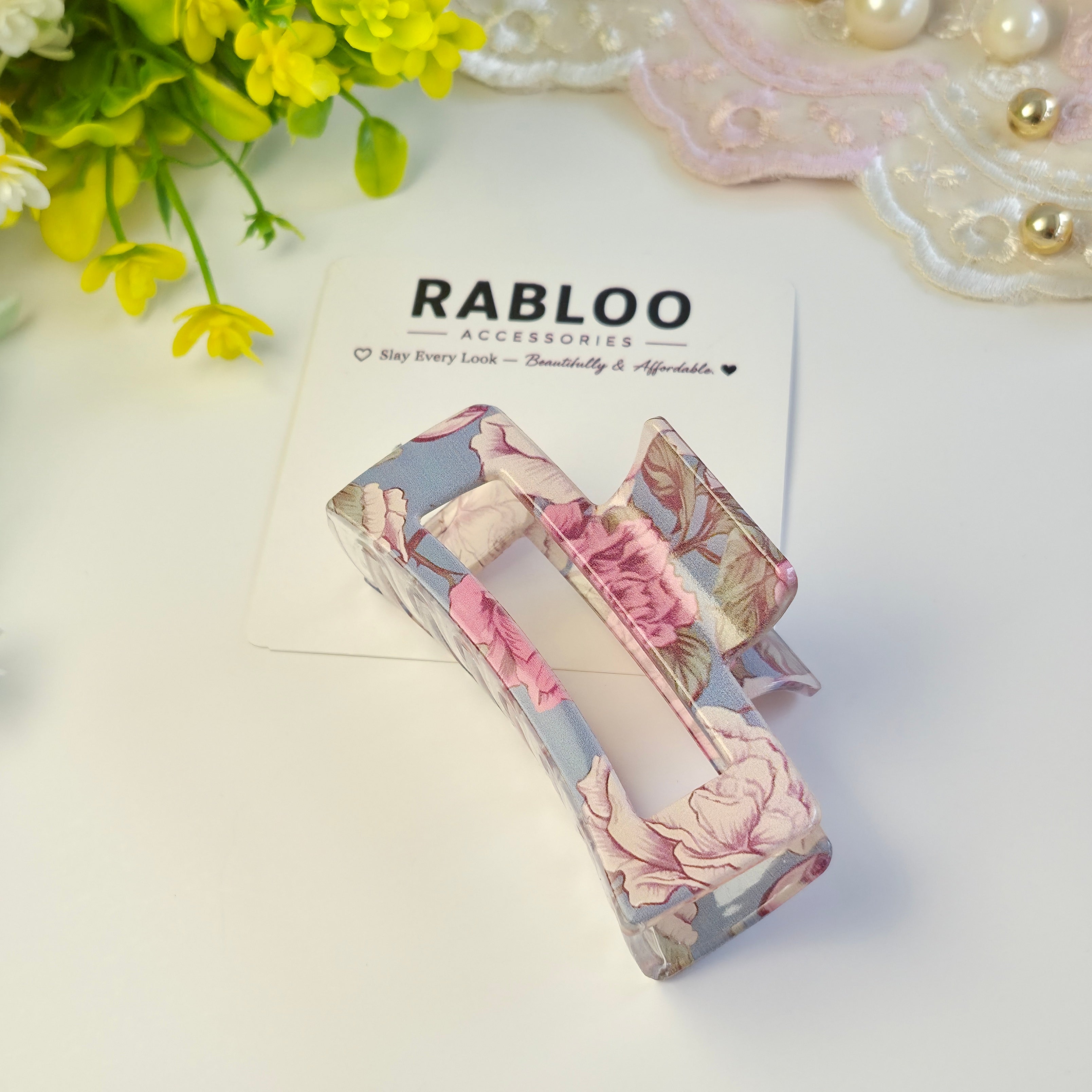 Cinderella’s Bloom Sweet Charm Claw Clip