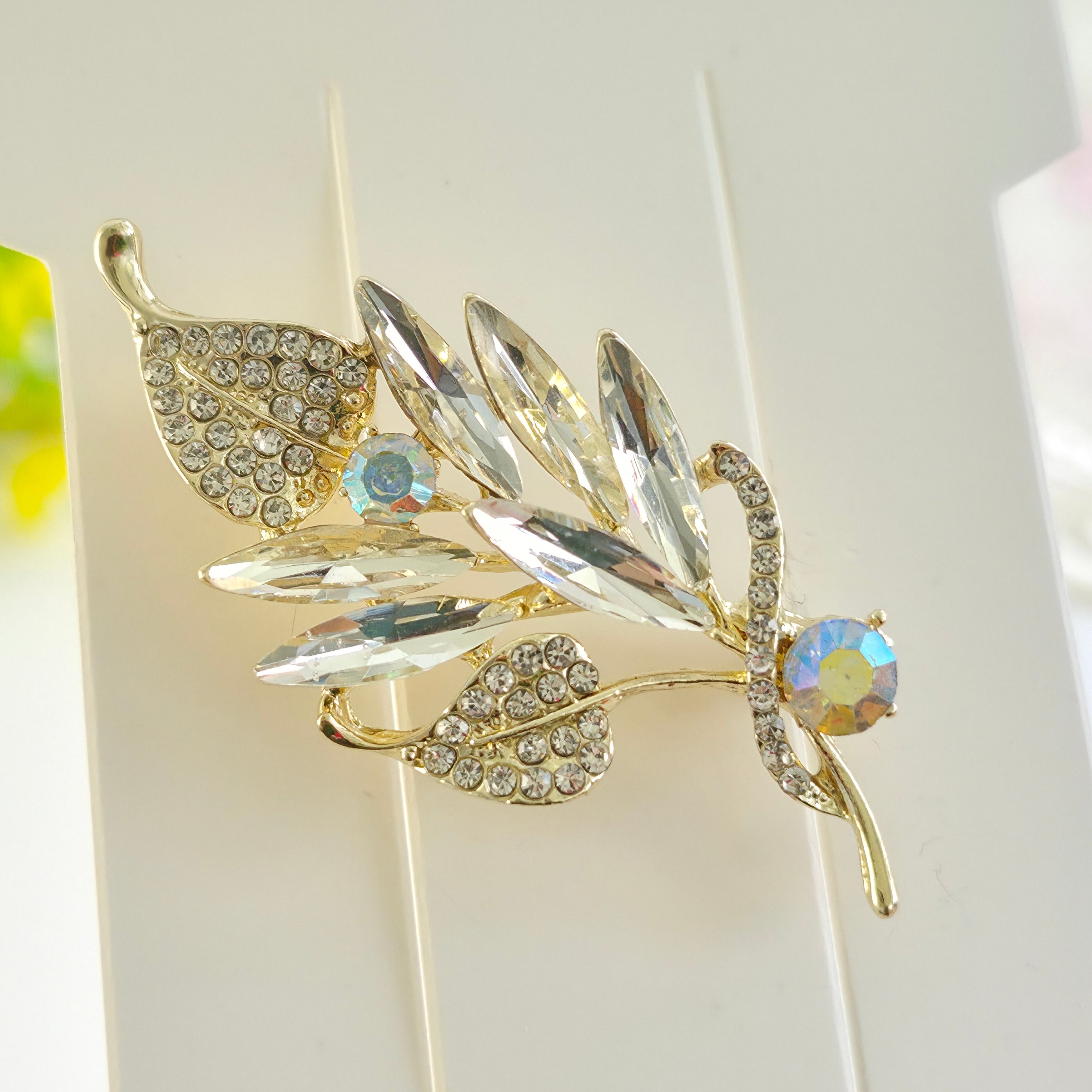 Silver shine Leaf Brooch/Hijab pin