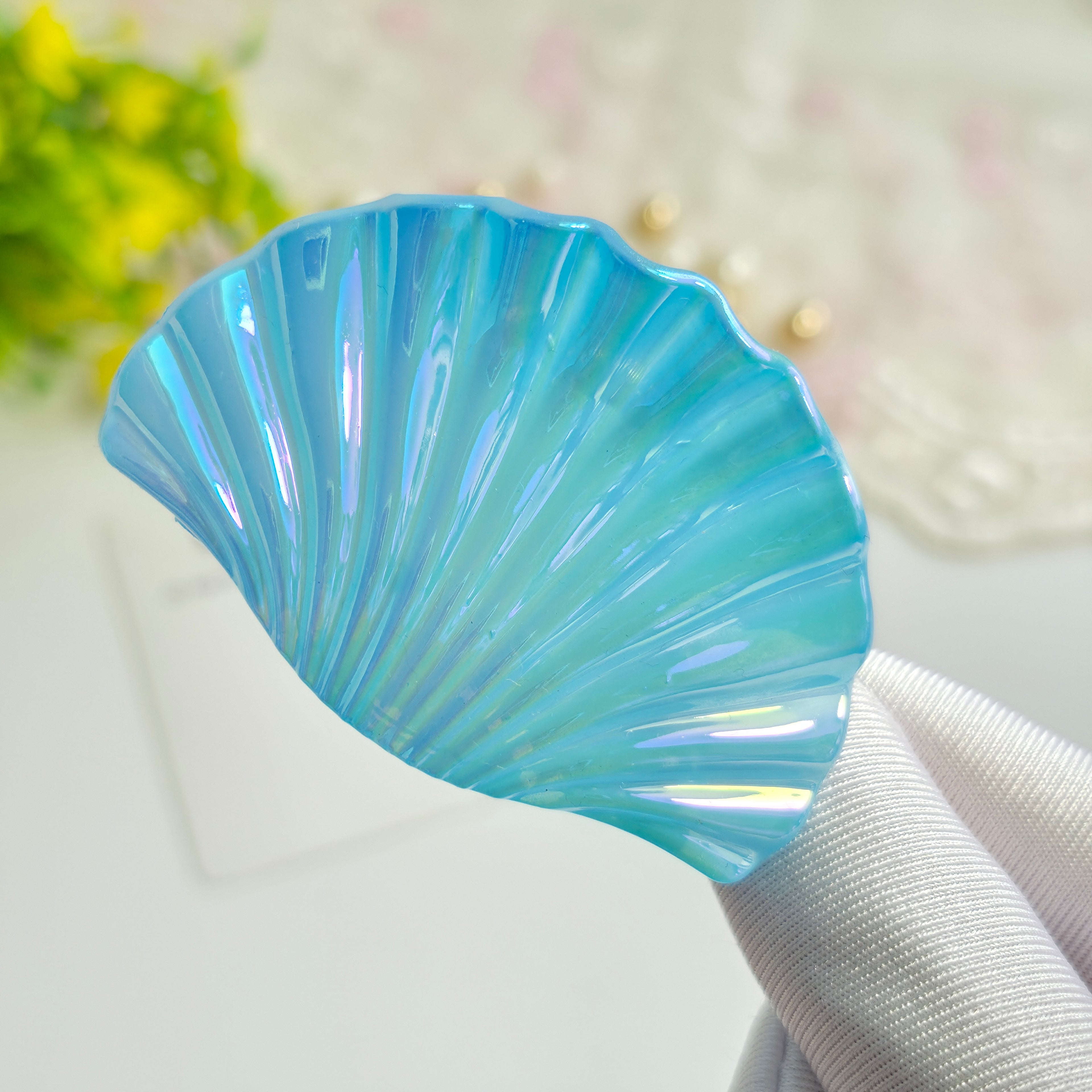 Ocean Blue Mermaid shell claw clips