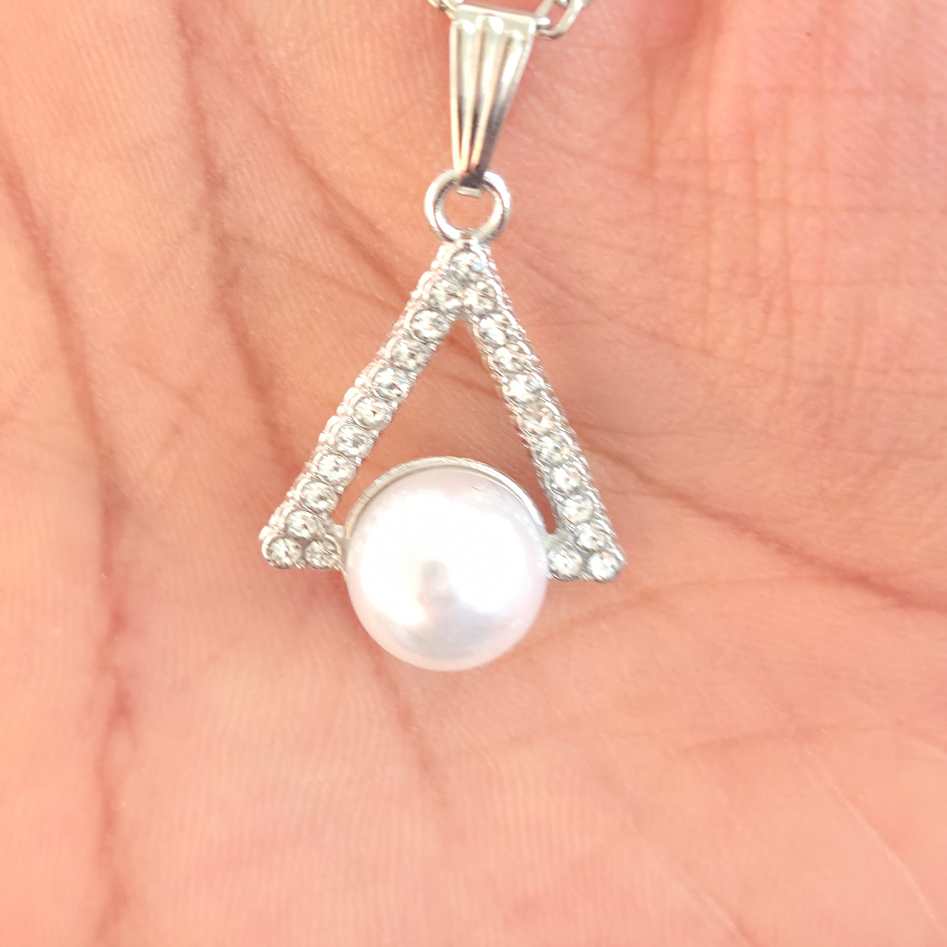 Trinity Love Pearl Necklace