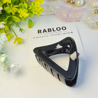 Classic Onyx Triangle Claw Clip