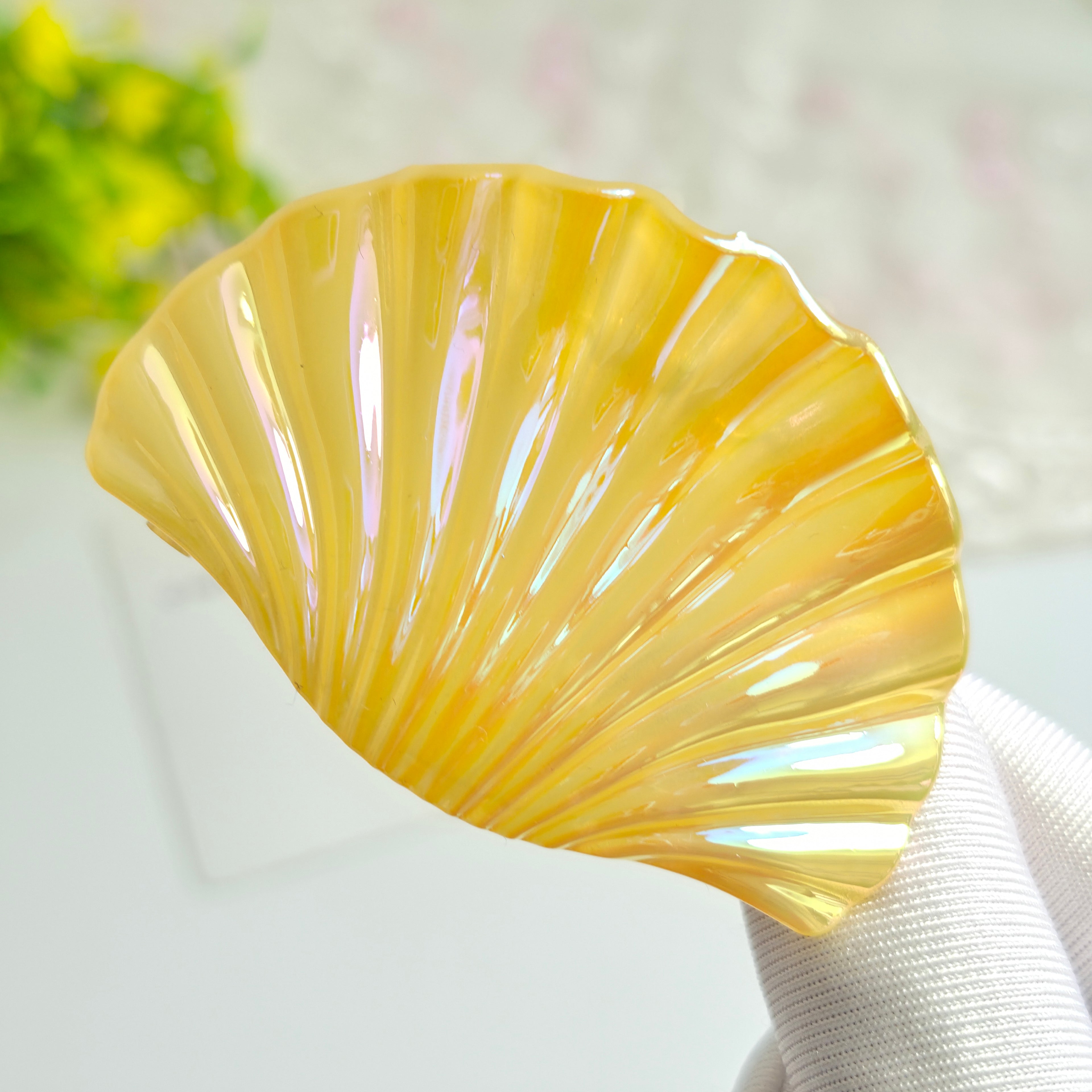 Golden Sand Mermaid shell claw clips