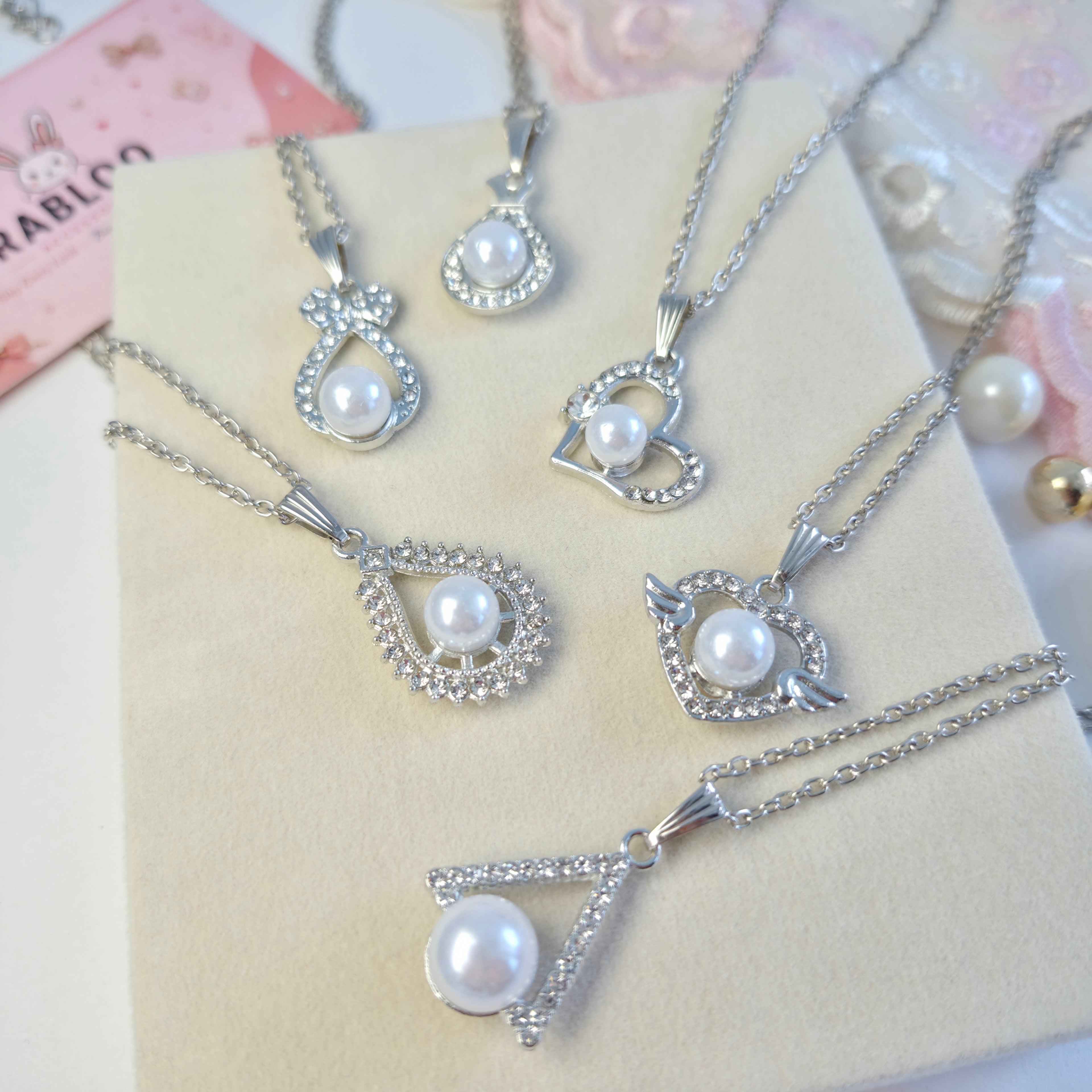 Warm Haven Pearl necklace