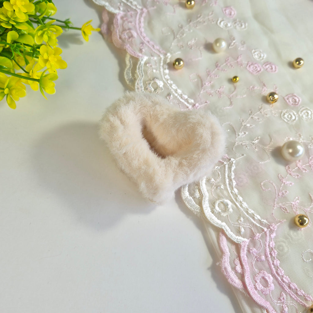 Cream Milk Furry Heart Claw Clip